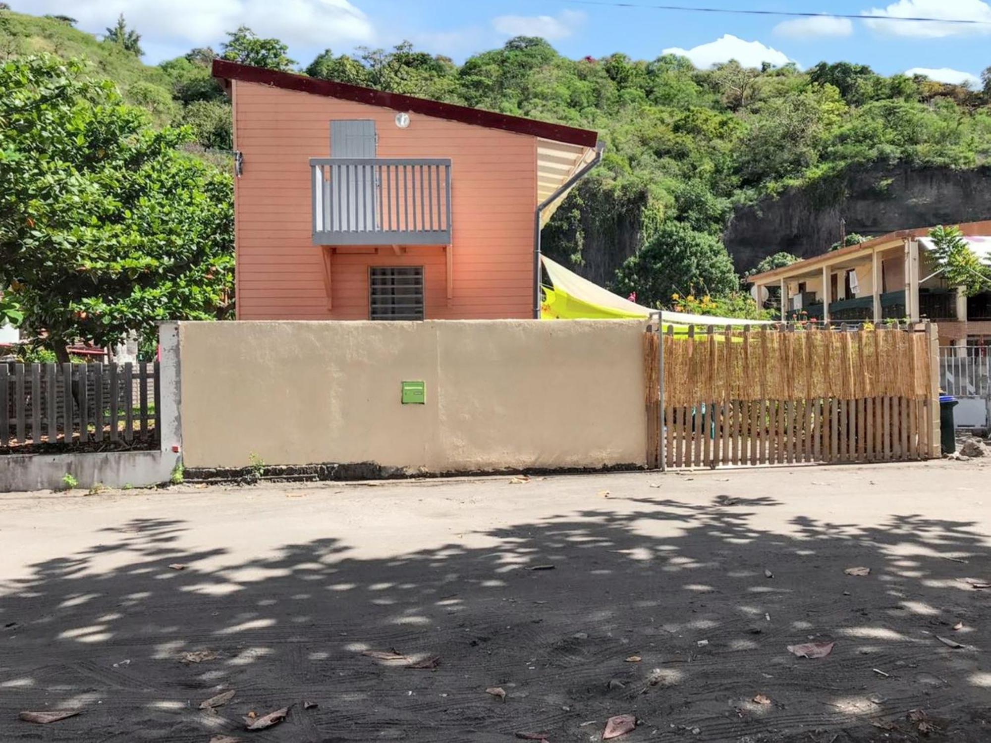 לה קברה Appartement Cosy Au Carbet Avec Balcon Et Vue Sur Mer 70 M² מראה חיצוני תמונה